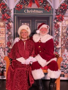 Santa & Mrs .Claus 2024
